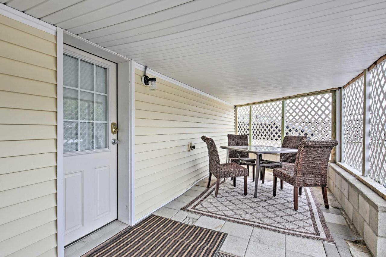 Old Orchard Beach Home With Patio Walk To Beach Bagian luar foto